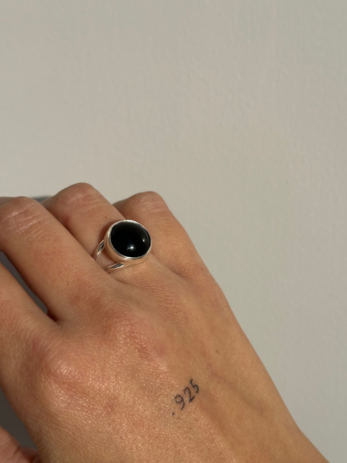 Lion Size 5.5 - Onyx Ring