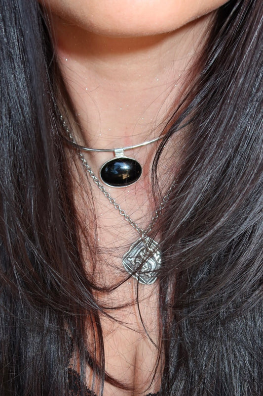 Future Always Changes - Onyx Collar Necklace