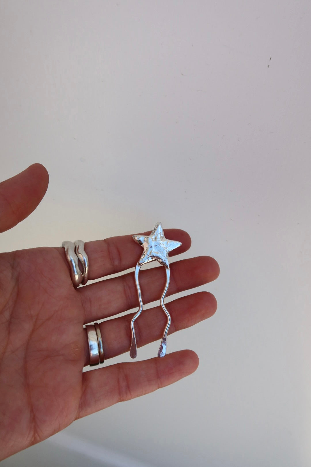 Cosmic Star Hairpin